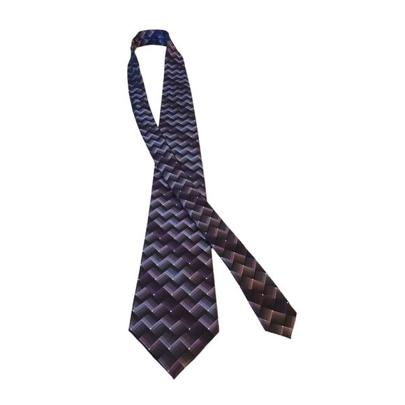 Van Heusen Purple Stain Resistant Hand Made‎ 100% Silk Men's Neck Tie Business - Picture 3 of 12